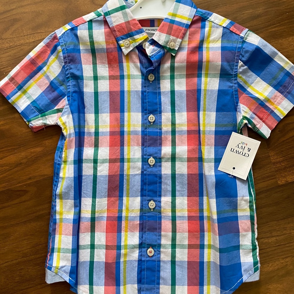 Crown & Ivy Button Down